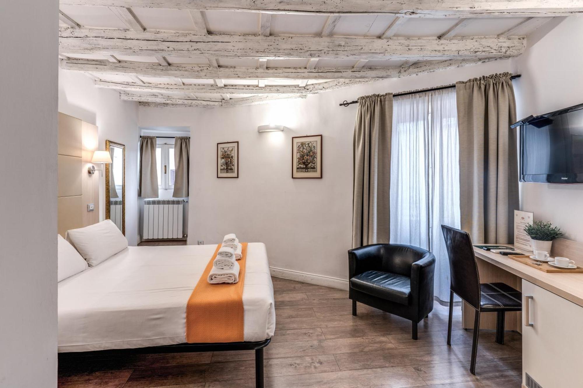 Magenta Deluxe Cancello Maison d'hôtes Rome